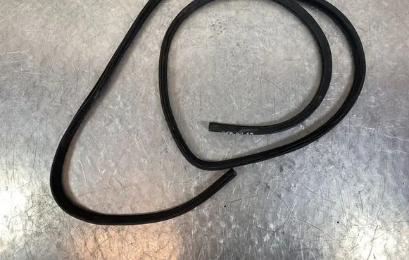 Nissan X-Trail T33 Front door rubber seal 