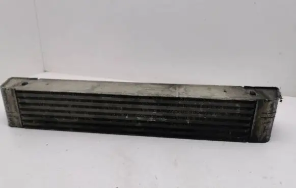 BMW 5 E60 E61 Intercooler radiator 7787446