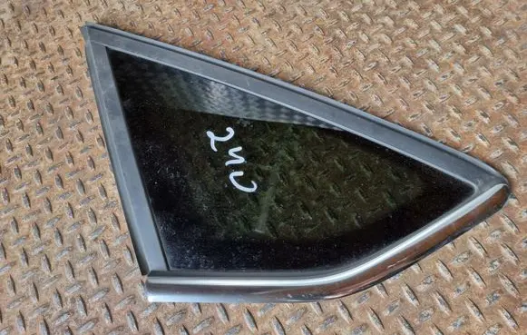 Ford Focus Rear side window
