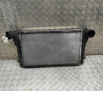 Volkswagen Golf IV Intercooler radiator 1J0145803H