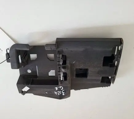 Volvo V60 Rear bumper mounting bracket 31352284
