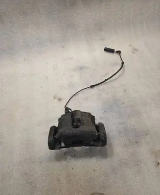 BMW 3 E46 Front brake caliper