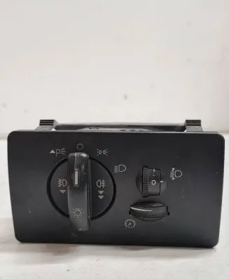 Ford Mondeo Mk III Light switch 4986103