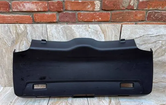 Maserati Levante Tailgate trim 670065628