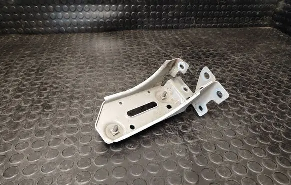 Battery bracket