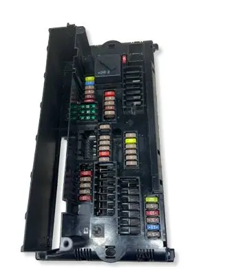 BMW 5 F10 F11 Fuse module 9252815