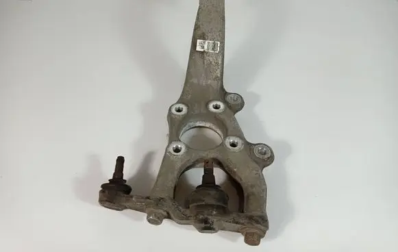 Lexus IS III XE30 Front wheel hub 4320153010 4355030070 4355030071
