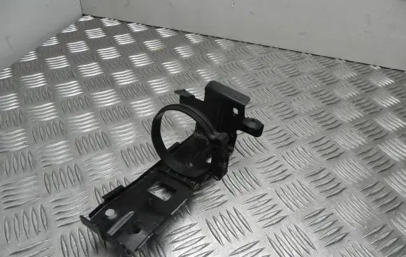 Jaguar I-Pace EGR valve cooler bracket J9D319F658AC VD18157