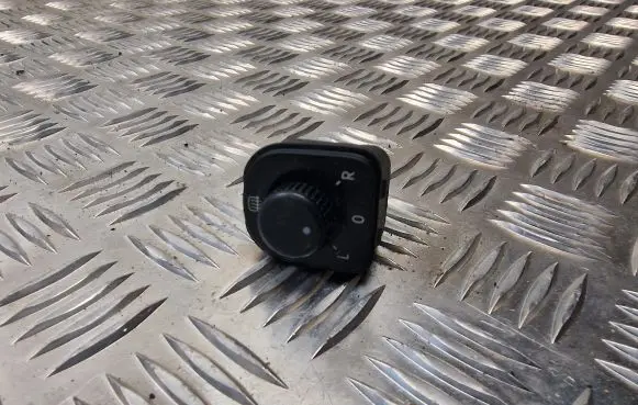 Volkswagen Amarok Wing mirror switch 2H0959565