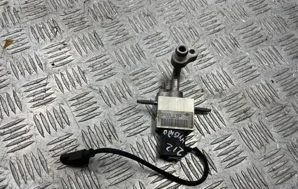 Mercedes-Benz E W212 Other air conditioning (A/C) parts 2128300384