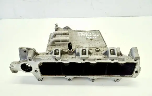 Volkswagen Tiguan Intake manifold 04L129766AQ