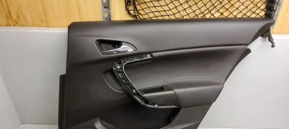 Opel Insignia A Rear door card panel trim 1033942 13277428