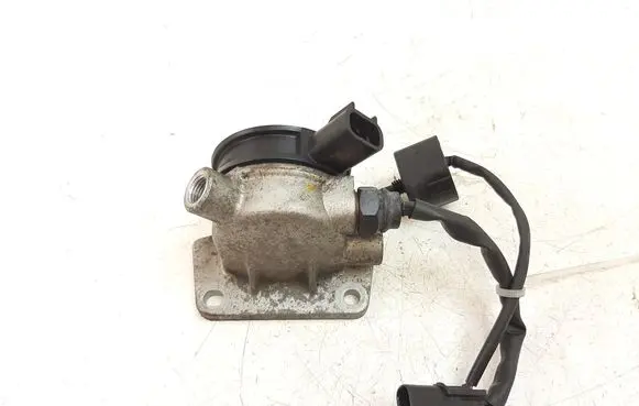KIA Carens II Oil filter mounting bracket DHF2400010