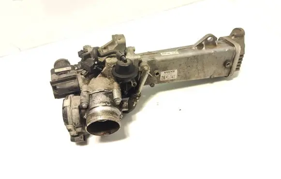 Volvo V60 EGR valve cooler 31325030 70394902 1326100362