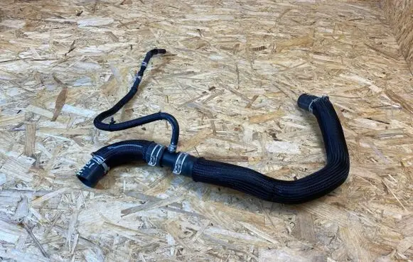 Nissan X-Trail T33 Engine coolant pipe/hose