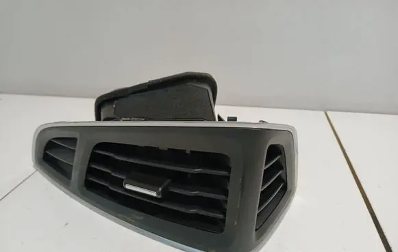Ford Focus Dashboard air vent grill cover trim BM51A018B09DH