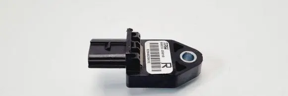 Toyota Avensis T250 Airbag deployment crash/impact sensor 8983305010 026402841E