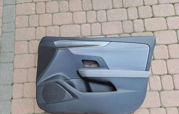 Opel Mokka B Coupe rear side trim panel 98397277VG-