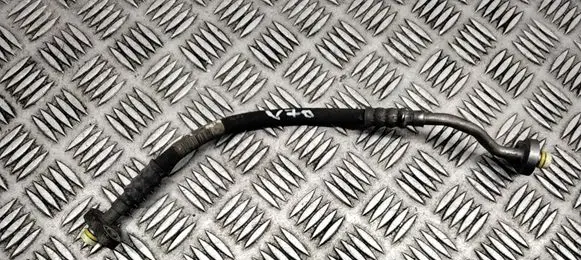 Volvo V70 Air conditioning (A/C) pipe/hose 31404746