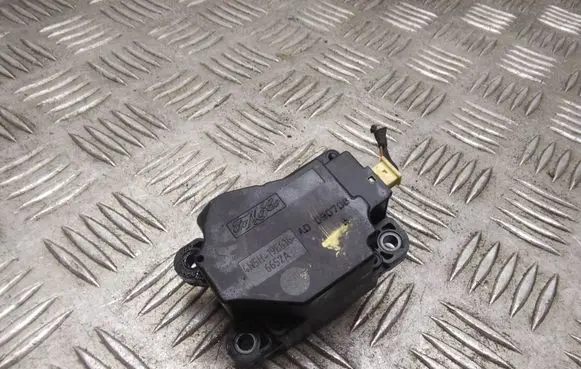 Volvo C30 Air flap motor/actuator 4N5H19E616