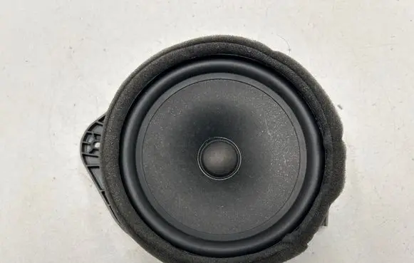 Chevrolet Camaro Front door speaker