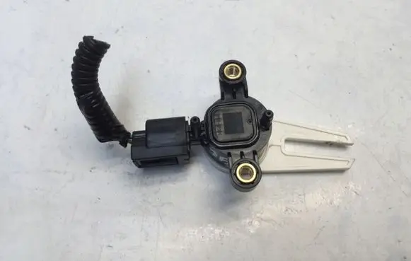 Clutch pedal sensor