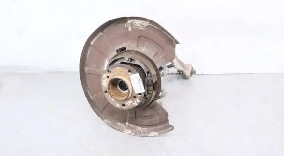 BMW X6M F86 Rear wheel hub spindle/knuckle 6879101 6795047 6796001