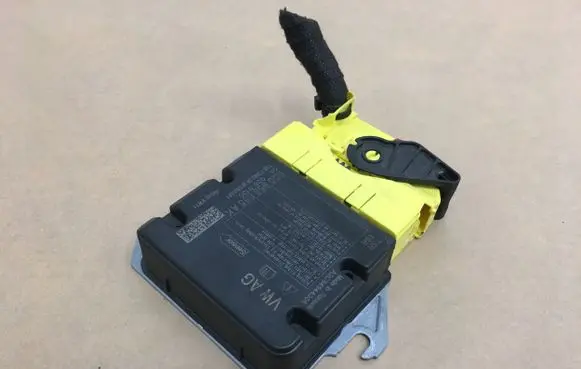 Skoda Superb B8 (3V) Airbag control unit/module 5Q0959655AK 0050130 1615680541