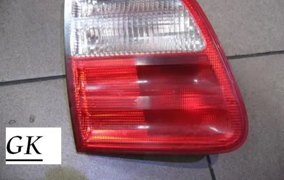 Mercedes-Benz E W210 Tailgate rear/tail lights