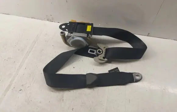 Toyota Avensis T250 Front seatbelt 7321005050C0 7321005050