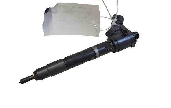 Volvo V40 Fuel injector 31336878