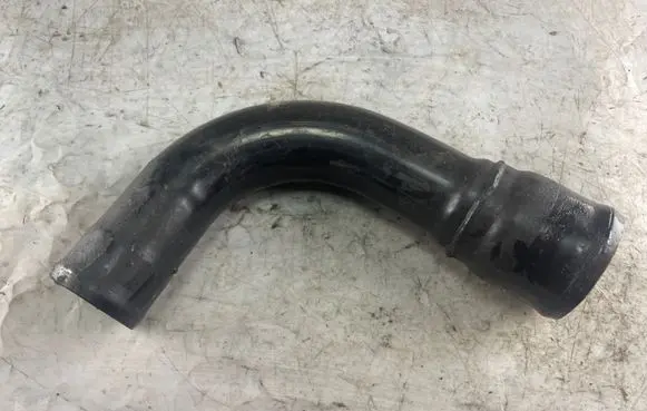 Nissan Patrol Y61 Intercooler hose/pipe