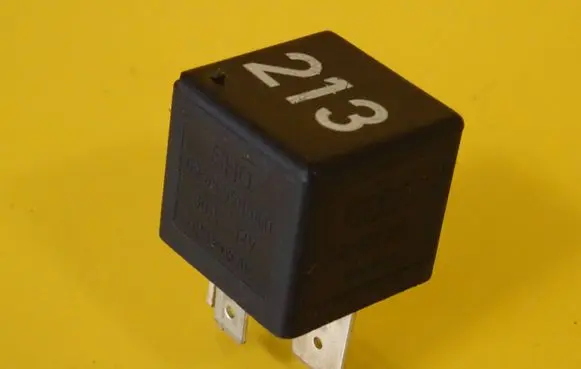 Audi A4 S4 B6 8E 8H Other relay 443951253J 899511000
