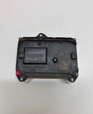 Volkswagen PASSAT B7 Headlight ballast module Xenon 1T0941329 130732933701 503950440502
