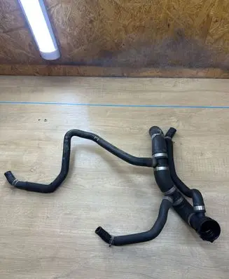 Volvo V60 Engine coolant pipe/hose