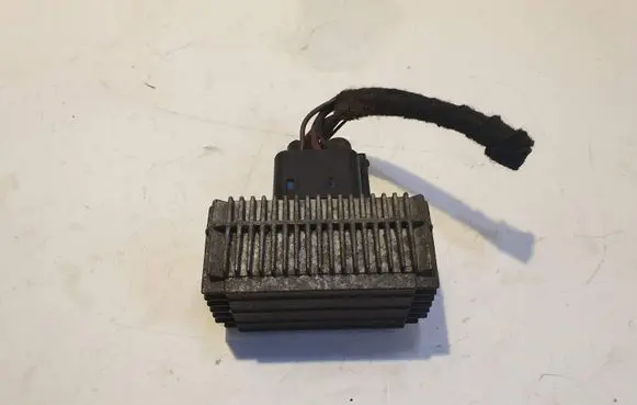 Opel Zafira A Glow plug pre-heat relay 55353011 51299014A