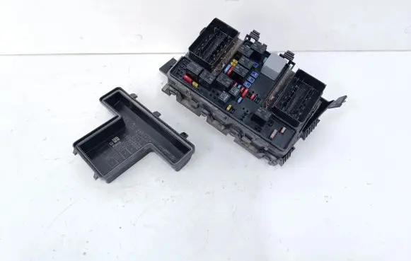 Ford Mondeo MK V Fuse box set FG9T14A067ZA DG9T14A075AA