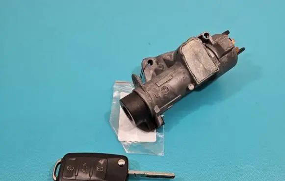 Skoda Fabia Mk2 (5J) Ignition lock 4B0905851C IMPRK1441672