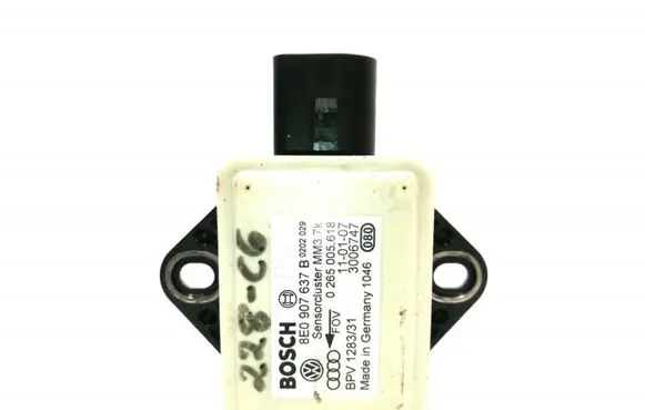 Audi A6 S6 C6 4F ESP (stability system) control unit 8E0907637B 026005618