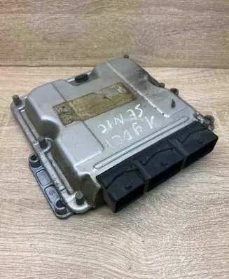 Renault Laguna II Engine control unit/module ECU 8200039569 0281010819