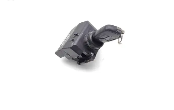 Mercedes-Benz C W203 Ignition lock 2095450508 33002404