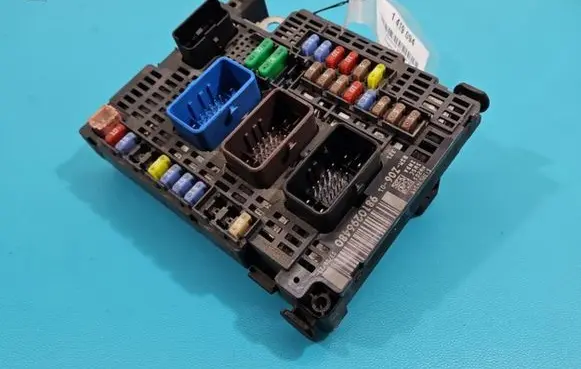 Peugeot 508 Central body control module 9810296480 IMPRK1419094