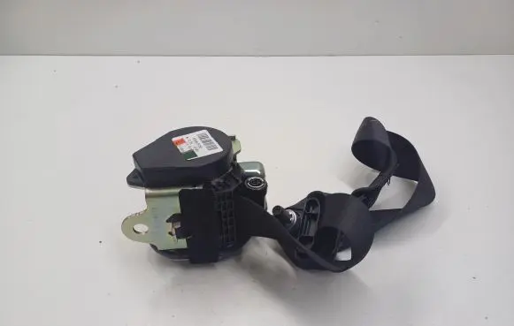 Mercedes-Benz GLS X166 Rear seatbelt A1668601786