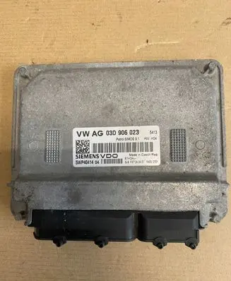 Volkswagen Polo IV 9N3 Engine control unit/module 03D906023