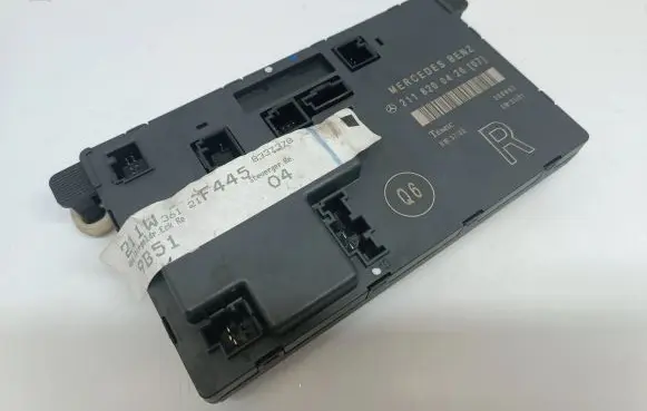 Mercedes-Benz E W211 Door control unit/module 2118200426 356802