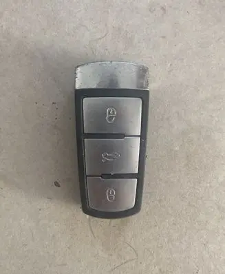 Volkswagen PASSAT B7 Ignition key/card 