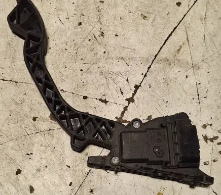 Ford Focus C-MAX Accelerator throttle pedal 3M519F836AF 6PV00864110 180642