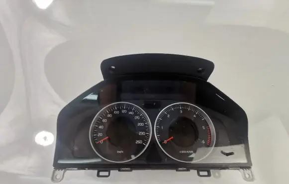 Volvo V60 Speedometer (instrument cluster) 31343323AA