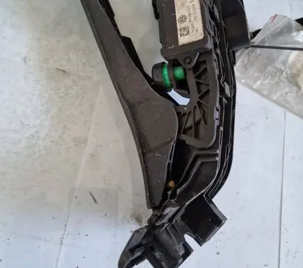 Volkswagen PASSAT B6 Accelerator throttle pedal 6PV00874501 1K2723503M