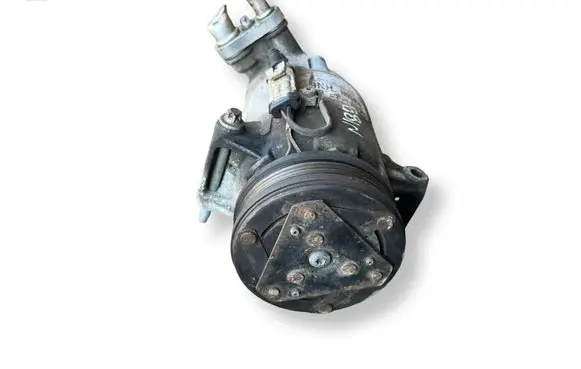 Opel Zafira B Air conditioning (A/C) compressor (pump) 13415378